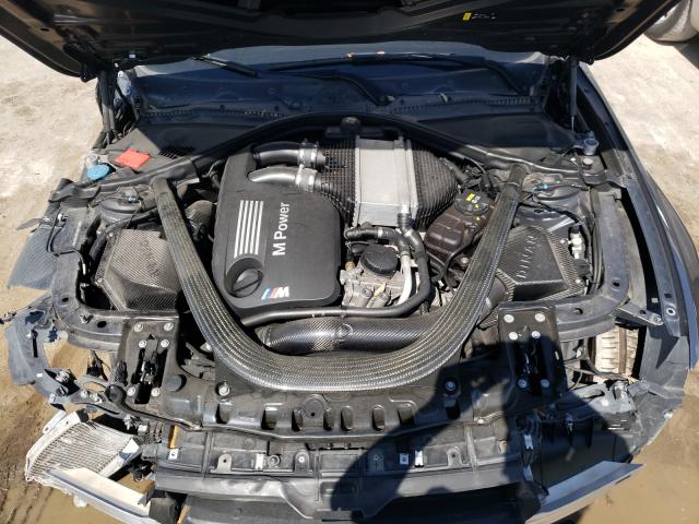 2017 BMW M4 WBS3R9C58HK709010