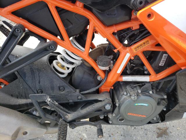 2017 KTM 390 DUKE MD2JYJ402HC270493