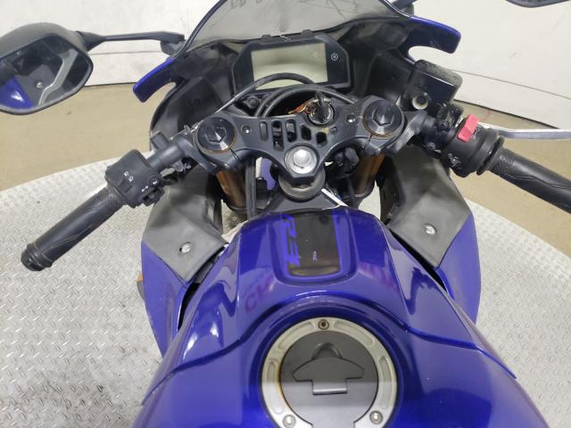 2019 YAMAHA YZFR3 MH3RH17Y1KK001037