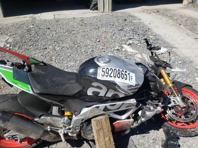 2017 APRILIA TUONO V4 1 ZD4KGUA08HS000455