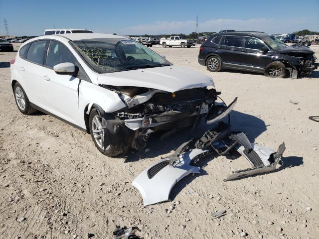 Salvage cars for sale from Copart New Braunfels, TX: 2015 Ford Focus SE