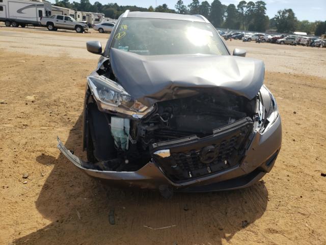 2017 NISSAN KICKS 3N8CP5HZ4XL492452