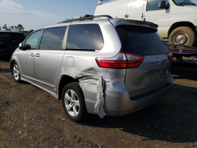 5TDKZ3DC2JS932901 Toyota Sienna Le 2018. Фото: 2