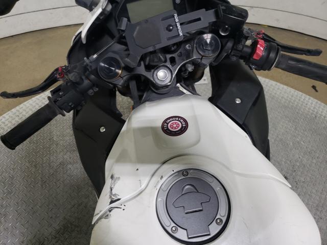2019 YAMAHA YZFR3 A MH3RH18Y9KK002452