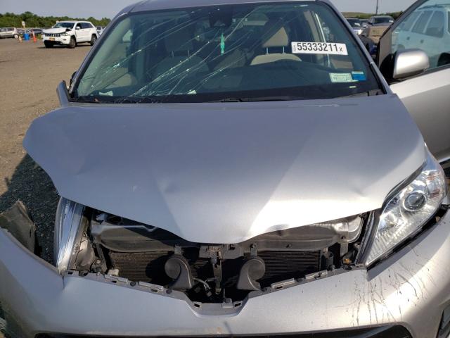 5TDKZ3DC2JS932901 Toyota Sienna Le 2018. Фото: 6