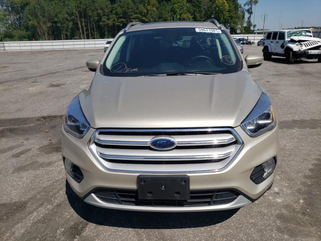 1FMCU9J94JUA48237 Ford Escape Tit 2018. Фото: 8