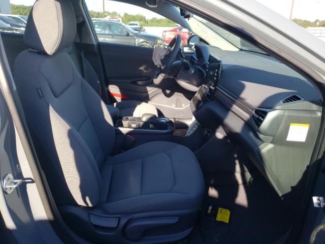 2021 HYUNDAI IONIQ SE KMHC75LJ9MU078572