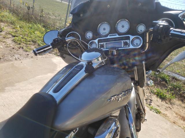2009 HARLEY-DAVIDSON FLHX 1HD1KB4189Y609136