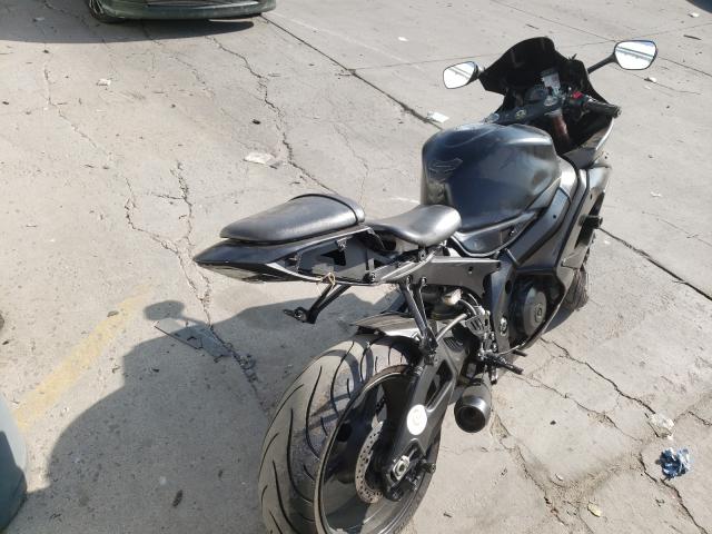 2005 SUZUKI GSX-R1000 JS1GT76A352102557