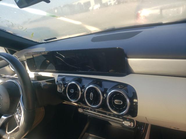 2019 MERCEDES-BENZ A 220 4MAT WDD3G4FB0KW018237