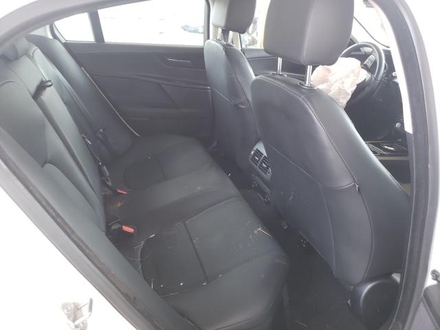 2017 JAGUAR XE SAJAR4BG7HA969135