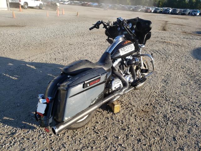 2011 HARLEY-DAVIDSON FLHX 1HD1KBM17BB675671