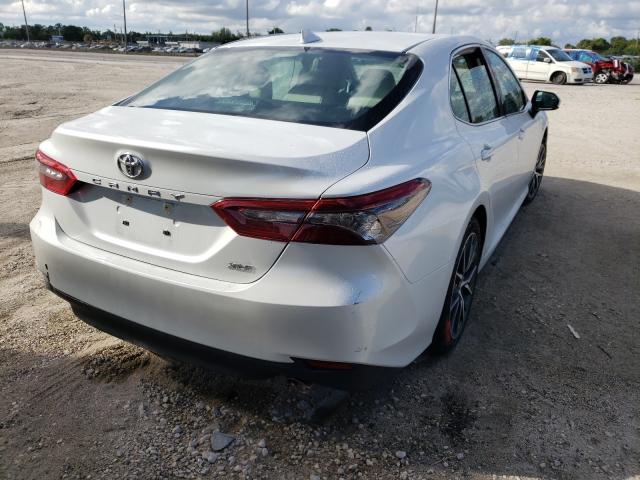 2021 TOYOTA CAMRY XLE 4T1F11AK1MU441675