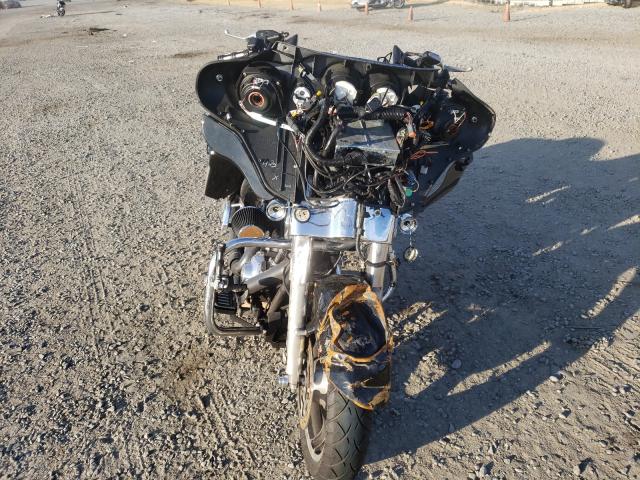2011 HARLEY-DAVIDSON FLHX 1HD1KBM17BB675671