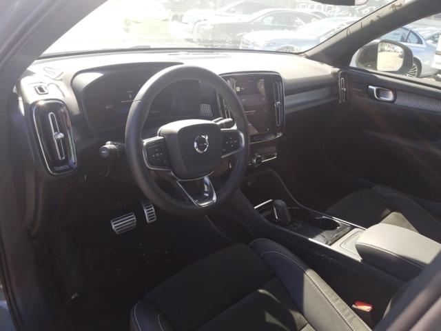 2021 VOLVO XC40 RECHA YV4ED3UR3M2557075