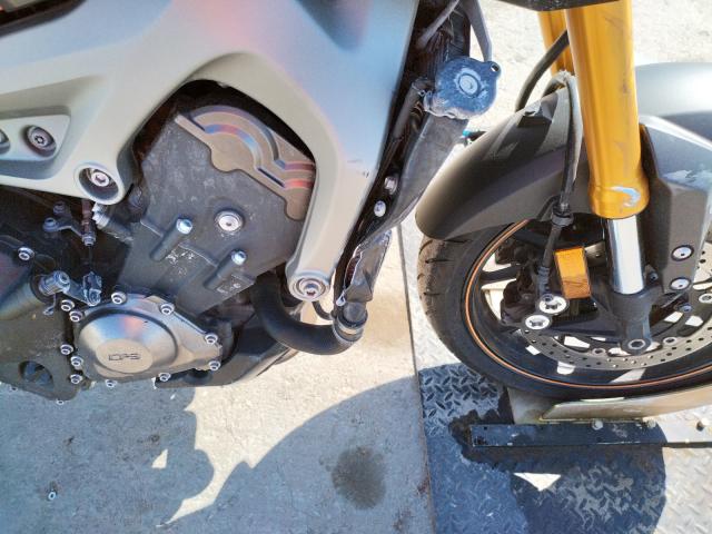 2014 YAMAHA FZ09 C JYARN33Y0EA000279