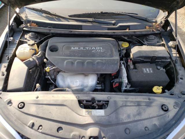 1C3CCCAB1FN553925 Chrysler 200 Limite 2015. Фото: 6