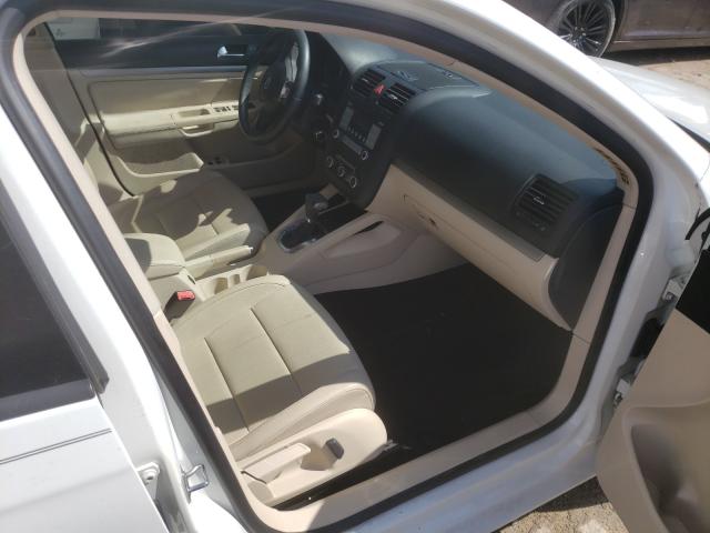 2010 VOLKSWAGEN JETTA LIMI 3VWAX7AJ4AM092547