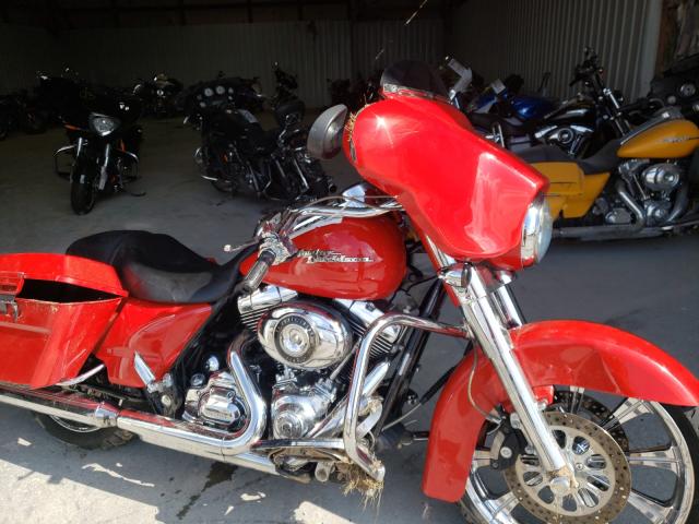 2010 HARLEY-DAVIDSON FLHX 1HD1KB415AB623261
