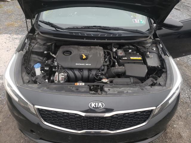 VIN 3KPFK4A71HE099910 2017 KIA Forte, LX no.7