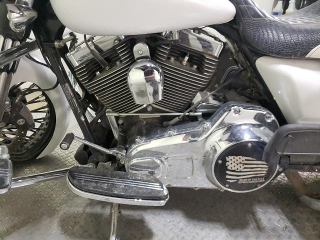 2011 HARLEY-DAVIDSON FLHX 1HD1KBM12BB621503