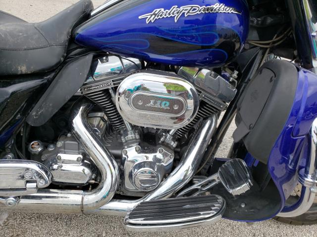 2011 HARLEY-DAVIDSON FLHTCUSE6 1HD1PR815BB957330