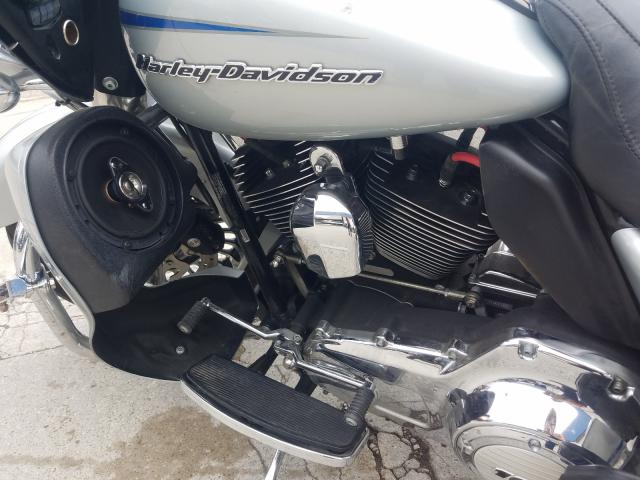 2011 HARLEY-DAVIDSON FLTRU 1HD1KGM15BB619239