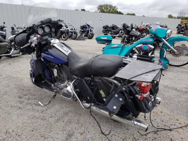 2011 HARLEY-DAVIDSON FLHTCUSE6 1HD1PR815BB957330
