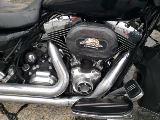 1HD1KTM16FB668044 Harley-Davidson Fltrxs Roa 2015. Фото: 6
