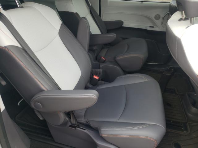 2021 TOYOTA SEINNA 5TDXSKFC2MS013048