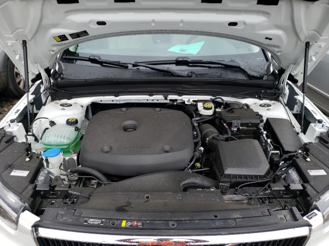 2021 VOLVO XC40 T5 MO YV4162UK6M2589332