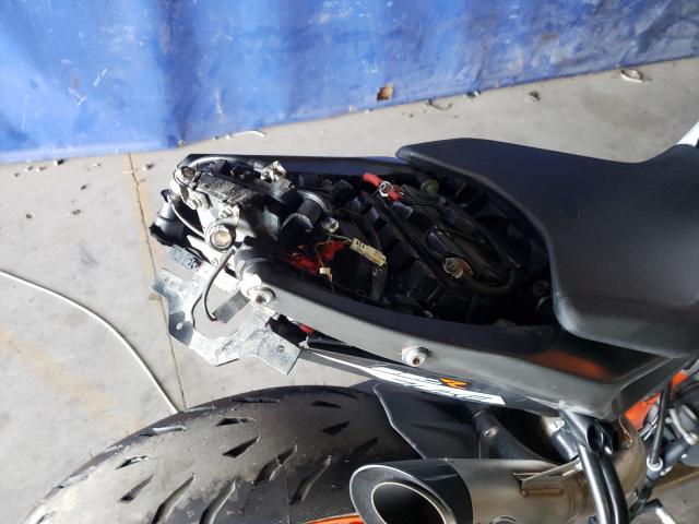 2021 KTM 890 DUKE R VBKTU9401MM805809