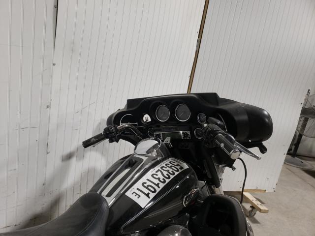 2010 HARLEY-DAVIDSON FLHTCU 1HD1FC412AB627827