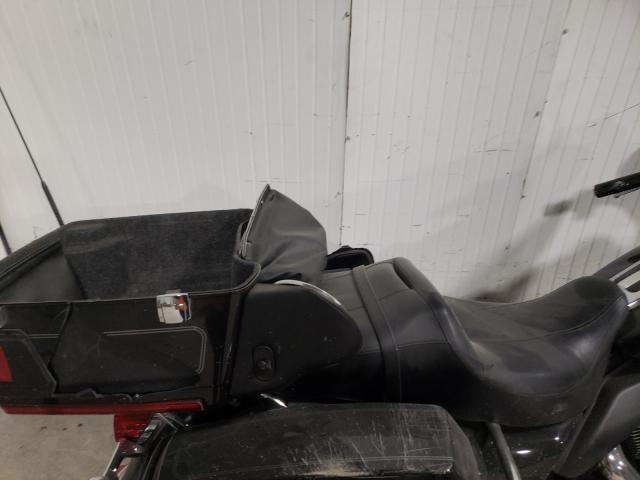 2010 HARLEY-DAVIDSON FLHTCU 1HD1FC412AB627827