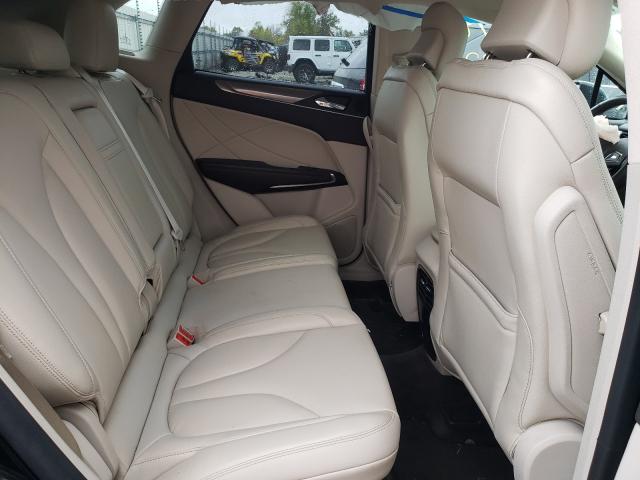 2018 LINCOLN MKC PREMIE 5LMCJ1D97JUL13557
