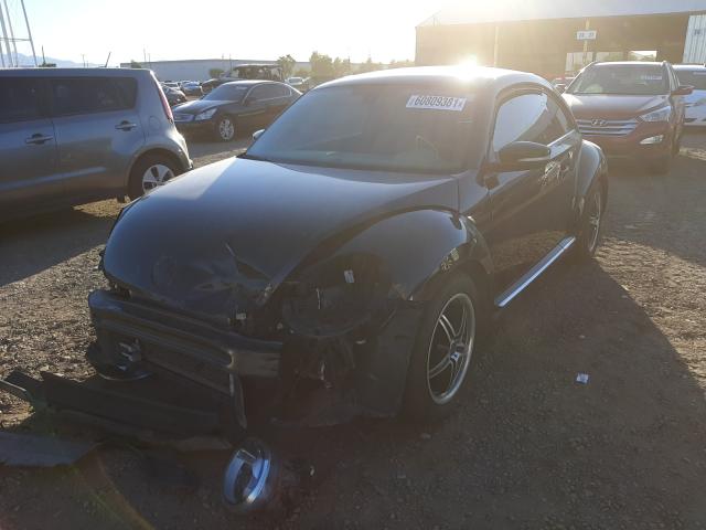 2018 VOLKSWAGEN BEETLE SE 3VWJD7AT2JM708580