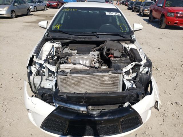 2017 TOYOTA CAMRY 4D 2 4T1BF1FK1HU688337