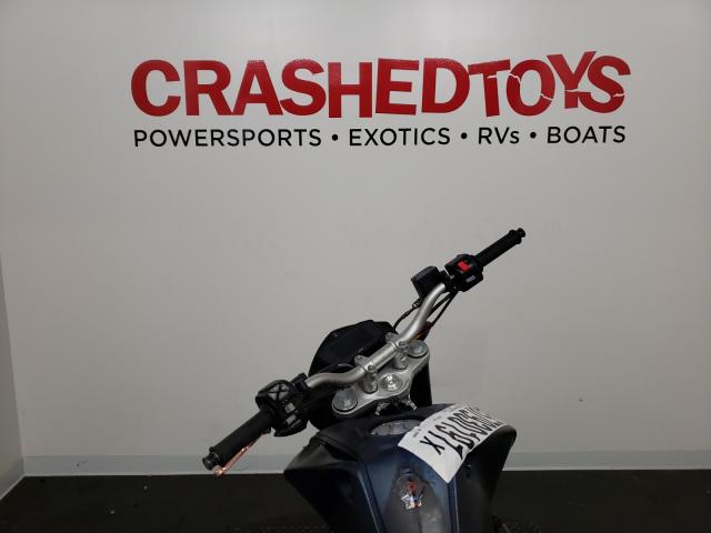 2017 KTM 690 DUKE VBKLDV407HM702845