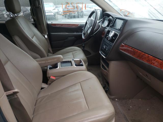 2016 CHRYSLER TOWN AND C 2C4RC1BG3GR288580