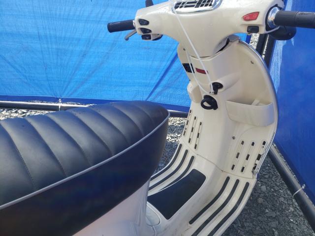 2011 VESPA LX 150IE ZAPM688F6B5400236