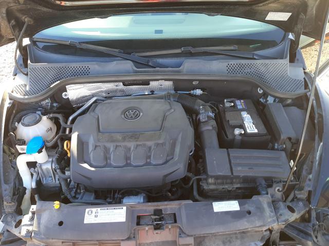2018 VOLKSWAGEN BEETLE SE 3VWJD7AT2JM708580