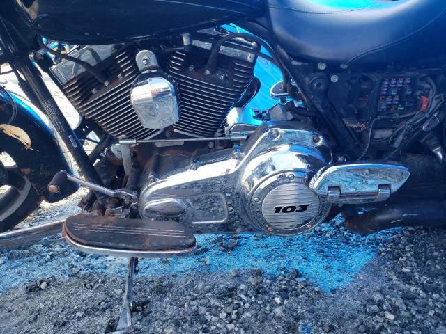2011 HARLEY-DAVIDSON FLTRX 1HD1KHM16BB633513