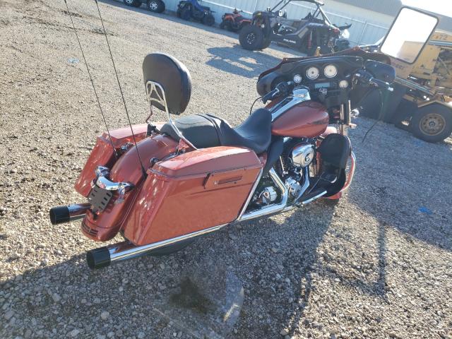 2011 HARLEY-DAVIDSON FLHX 1HD1KBM15BB643723