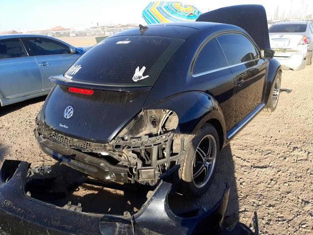 2018 VOLKSWAGEN BEETLE SE 3VWJD7AT2JM708580
