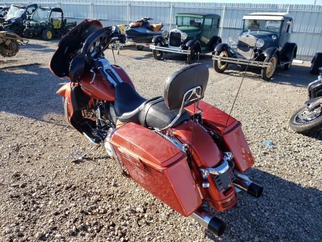 2011 HARLEY-DAVIDSON FLHX 1HD1KBM15BB643723