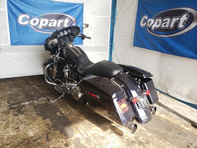 2019 HARLEY-DAVIDSON FLHX 1HD1KBC18KB657021