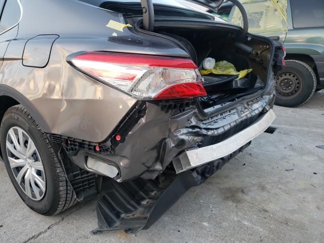 2018 TOYOTA CAMRY L AU 4T1B11HK9JU084195
