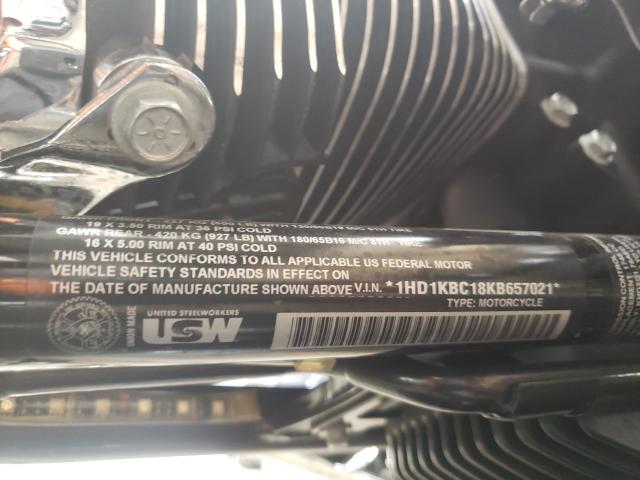 2019 HARLEY-DAVIDSON FLHX 1HD1KBC18KB657021