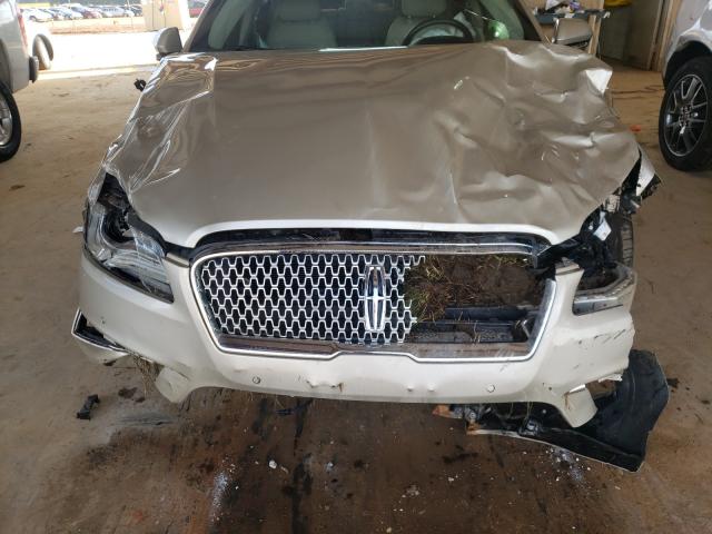 2017 LINCOLN MKZ RESERV 3LN6L5F92HR649097