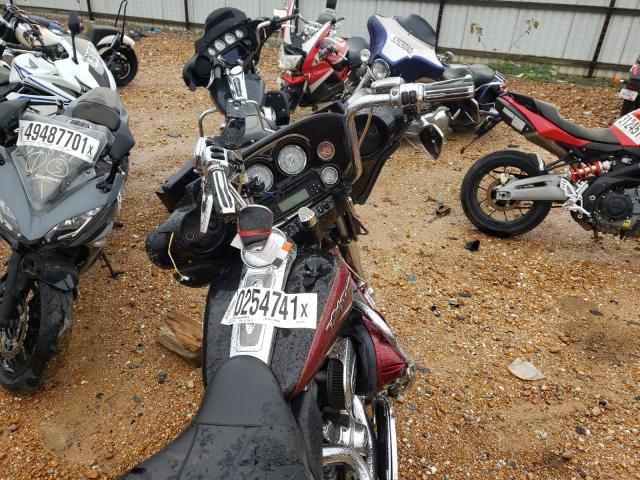 2011 HARLEY-DAVIDSON FLHTCUSE6 1HD1PR813BB951977